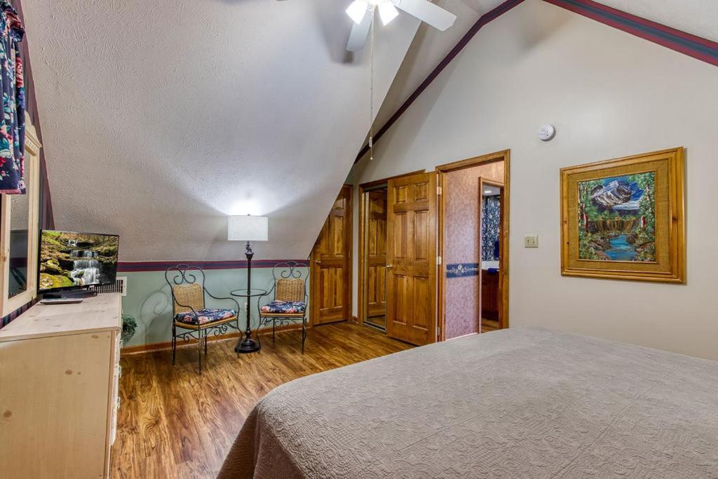 Serenity Heights, Amazing Views, Hot Tub Pool Access, 1089 Free Tickets Each Paid Day, Dollywood Gatlinburg Εξωτερικό φωτογραφία