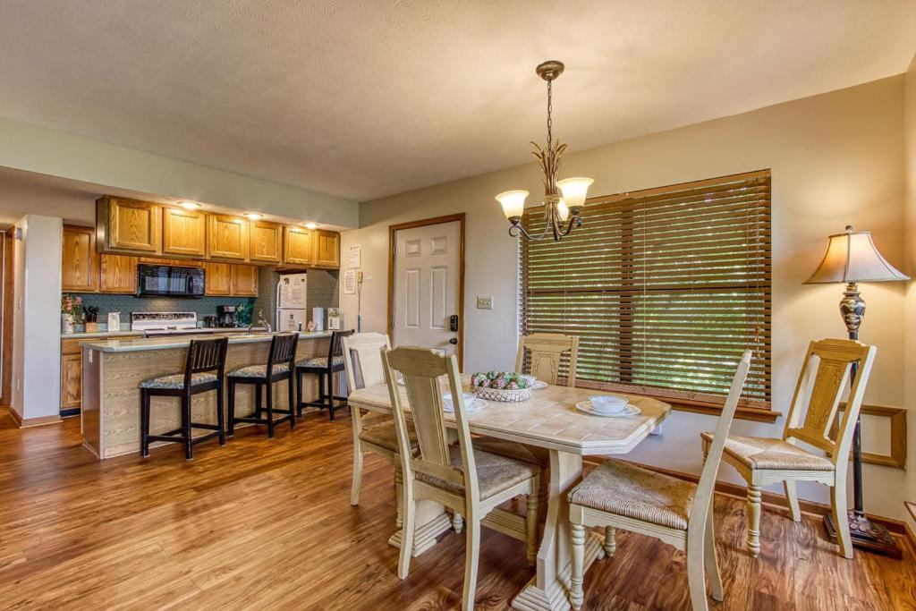 Serenity Heights, Amazing Views, Hot Tub Pool Access, 1089 Free Tickets Each Paid Day, Dollywood Gatlinburg Εξωτερικό φωτογραφία