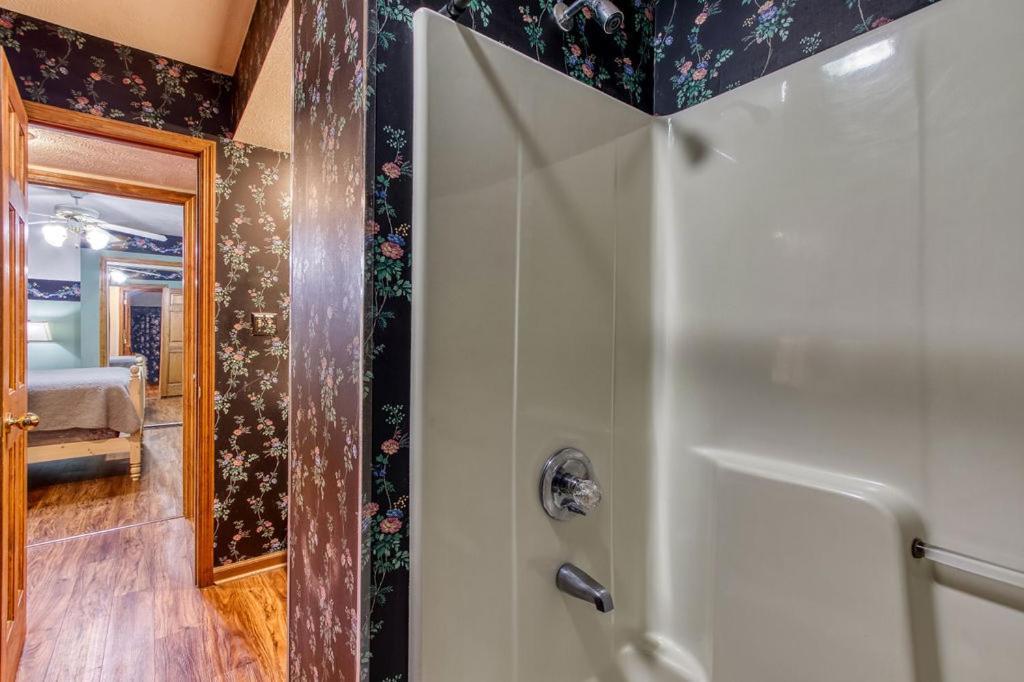 Serenity Heights, Amazing Views, Hot Tub Pool Access, 1089 Free Tickets Each Paid Day, Dollywood Gatlinburg Εξωτερικό φωτογραφία
