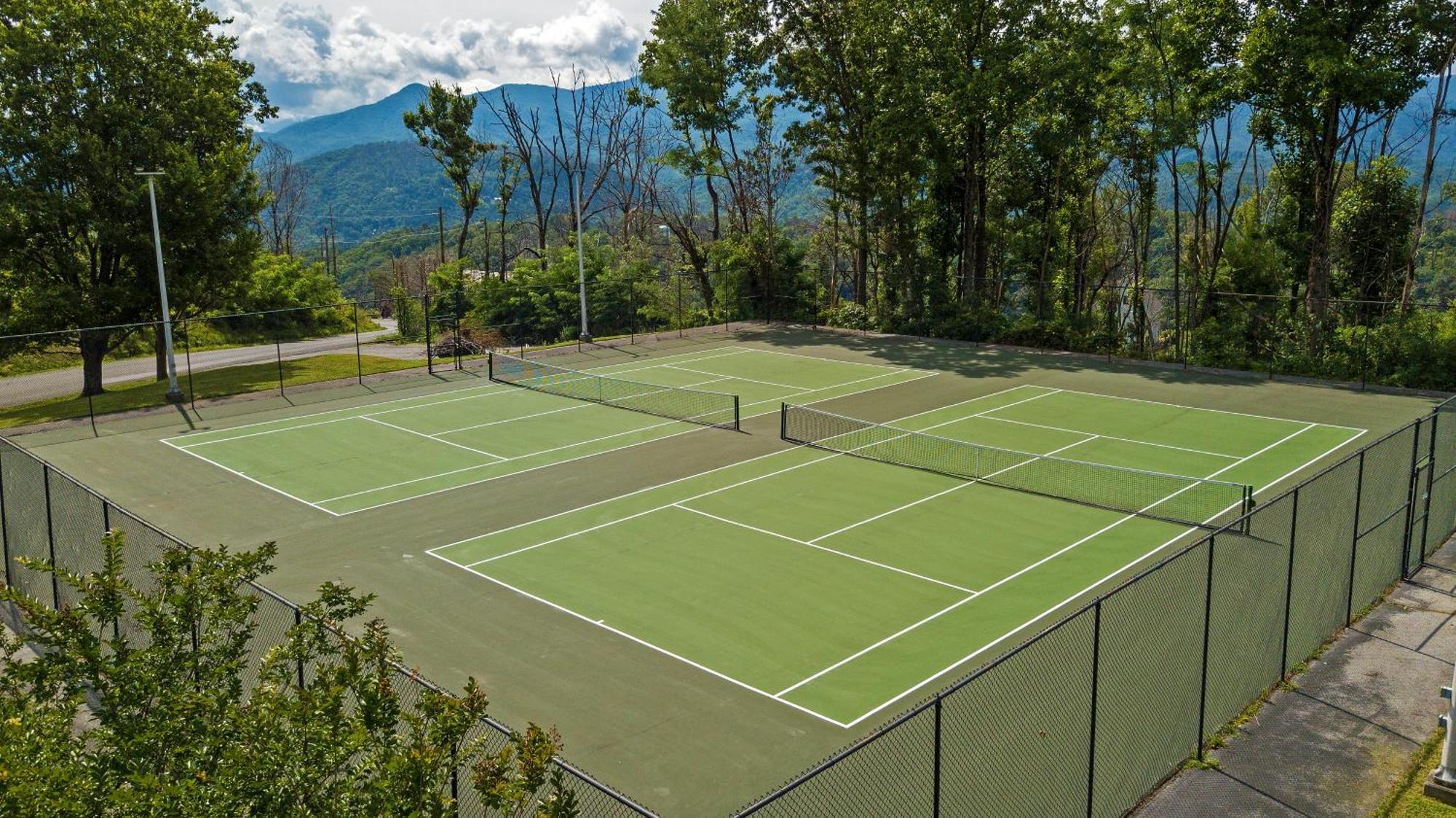 Serenity Heights, Amazing Views, Hot Tub Pool Access, 1089 Free Tickets Each Paid Day, Dollywood Gatlinburg Δωμάτιο φωτογραφία